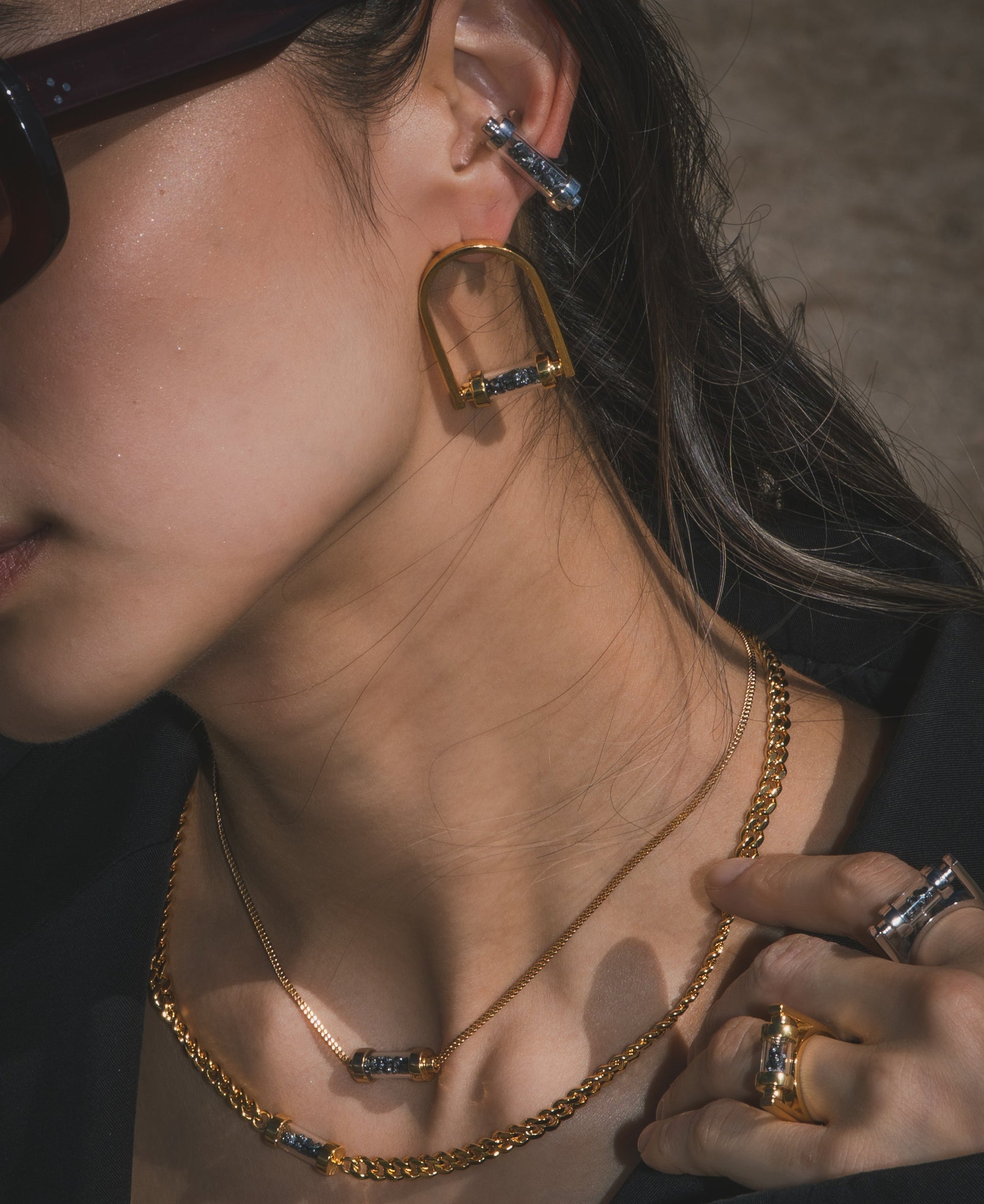 Lien Une black ear cuff |rd|
